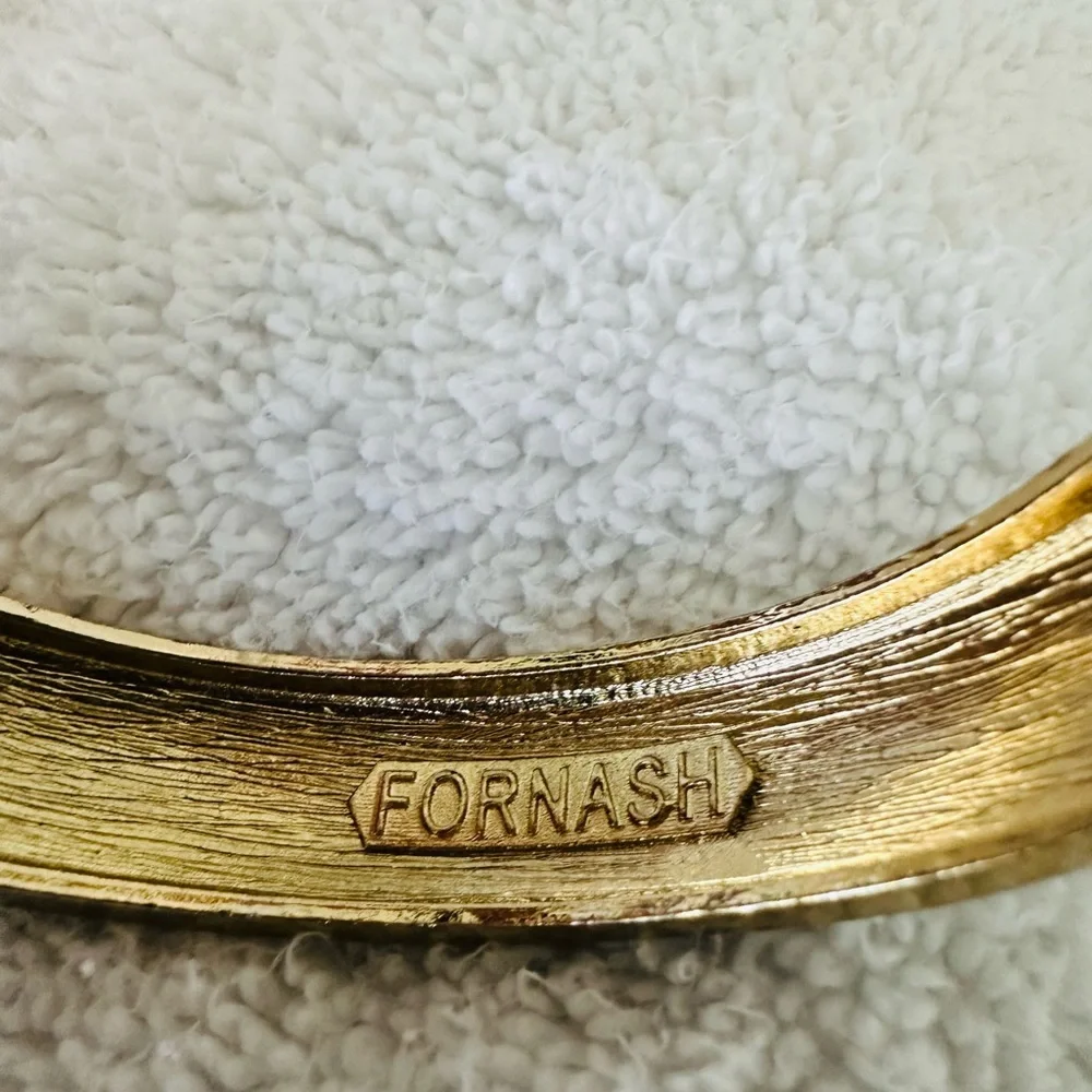 Fornash Rhinestone Starfish Goldtone Hinged Bangle Bracelet Navy Enamel.